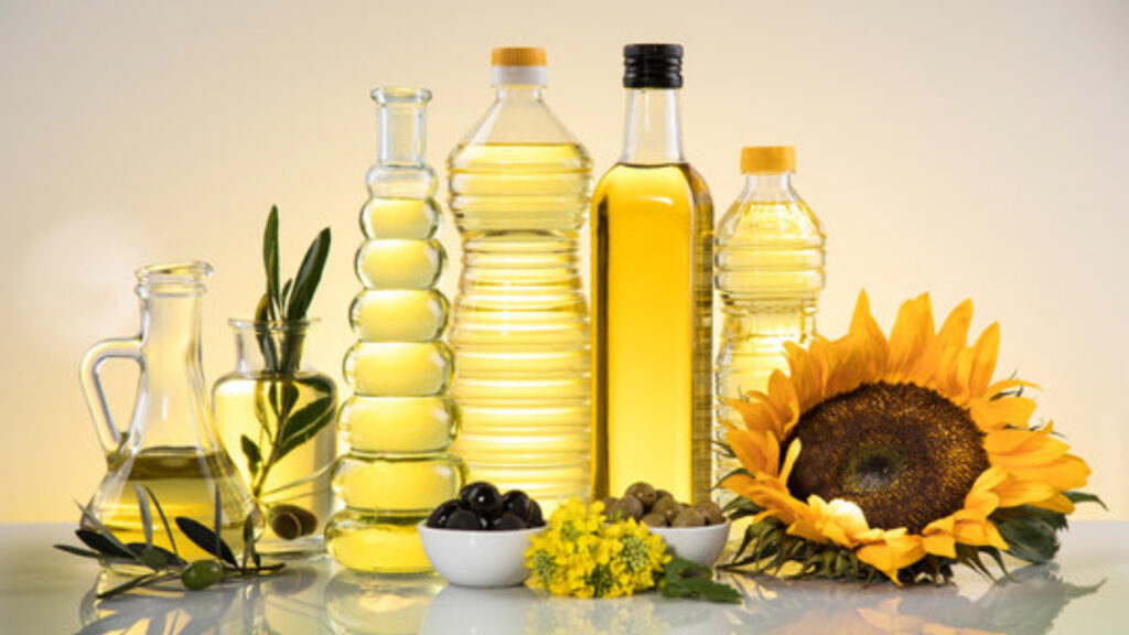 Edible Oil Prices Cut by 10%